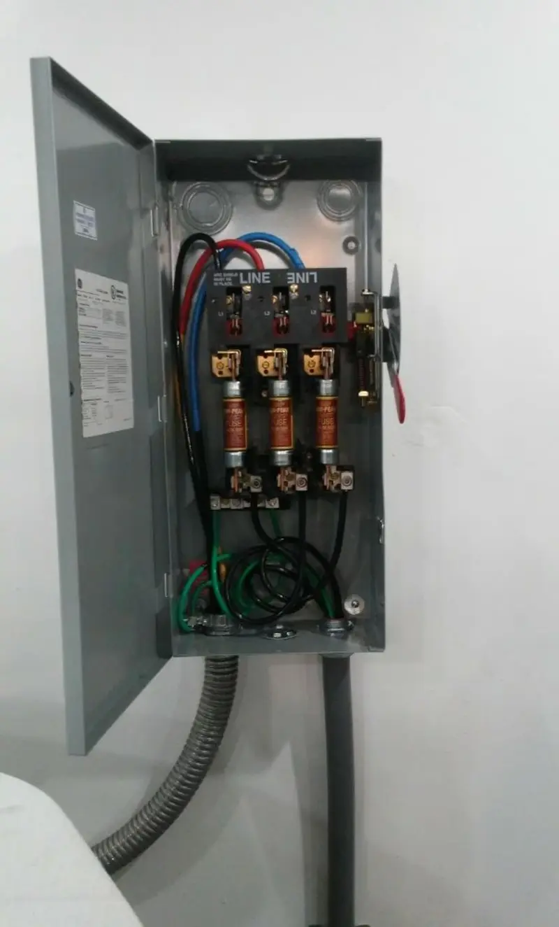 Three-phase disconnect switch installed for Electrical Wiring & Rewiring in Ranson corporation